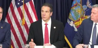 El gobernador Andrew Cuomo en conferencia de prensa con el alcalde Bill De Blasio, sobre el coronavirus.