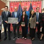 Hochul ofrece tributo a Hispanos