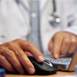 Las mascotas podrán ser atendidas por sus veterinarios, vía telemedicina, informó la FDA.