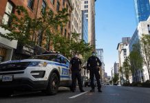 El comisionado de NYPD, Dermot Shea, denuncia que hay amenazas a los oficiales.