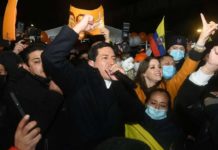El candidato a la presidencia de Ecuador, Andrés Arauz visitó los Estados Unidos, aquí ofreciendo su discurso en Queens.