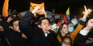 El candidato a la presidencia de Ecuador, Andrés Arauz visitó los Estados Unidos, aquí ofreciendo su discurso en Queens.