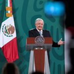 México recibe de Kamala Harris expediente de EEUU del caso Ayotzinapa