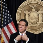 El gobernador de Nueva York, Andrew Cuomo, durante una conferencia de prensa celebrada en su oficina en Nueva York. Cuomo renunció hoy al cargo por denuncias de acoso sexual. EFE