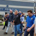 El gobernador Murphy recorre varias áreas afectadas por la tormenta, ahora está en Lodi. Tw Gov Offie