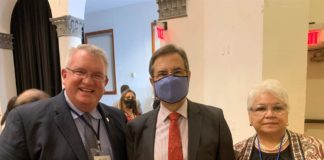 Consulados mexicanos recibirán $2,5 millones para vacunar a latinos