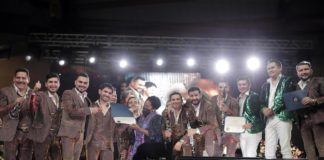 Banda el Recodo recibe un reconocimiento del Congreso