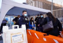 Reencuentros familiares en la frontera tras 20 meses de cierre por la Covid Reencuentros familiares en la frontera tras 20 meses de cierre por la Covid