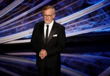 Steven Spielberg no subtitula el español en «West Side Story» por «respeto» Steven Spielberg no subtitula el español en "West Side Story" por "respeto"