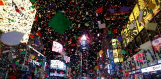Times Square da toques finales para celebrar la llegada del 2022
