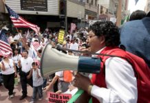 "No nos rendiremos hasta lograr senda a la ciudadanía", advierten inmigrantes