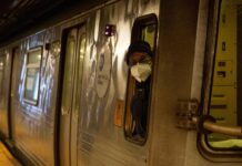 Uso de mascarilla en Nueva York seguirá vigente Uso de mascarilla en Nueva York seguirá vigente