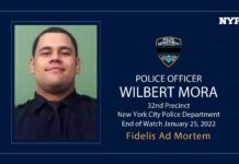Muere el segundo policía latino herido en un tiroteo en Harlem Una foto del NYPD, en tributo al joven policía Wilbert Mora, fallecido luego de recibir disparos en Harlem.