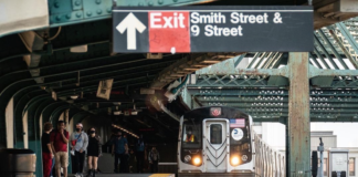 Nueva York anuncia un fuerte refuerzo policial en el metro