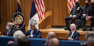 Alcalde Nueva York suma dos latinos a su equipo de trabajo