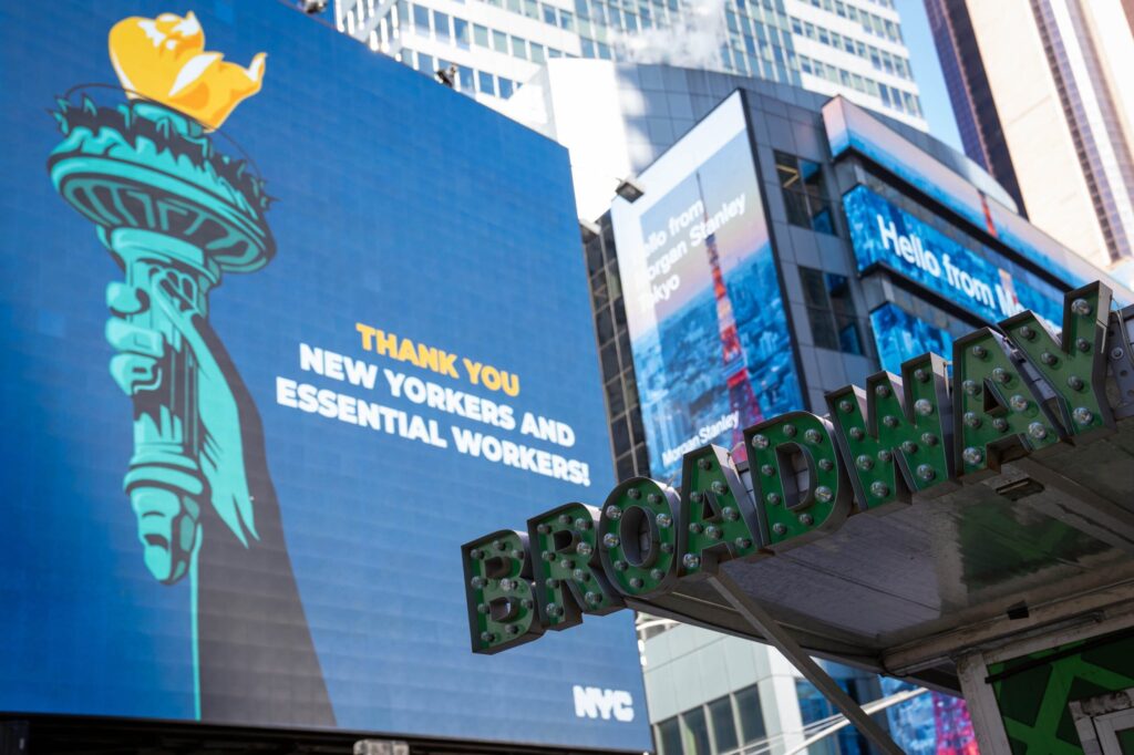 Suspenden programa “Key to NYC” y la mascarilla en las escuelas