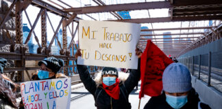 Trabajadores excluidos cierran los puentes de Brooklyn y Manhattan