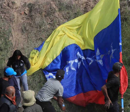 Entregan 6.800 permisos humanitarios a venezolanos
