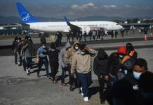 Últimos deportados de 2022 vuelven a Guatemala entre sueños rotos