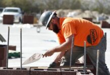 Las restricciones al asilo continúan