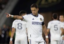 Los Galaxy tocan fondo en casa ante Charlotte y ‘Chicharito’ acaba expulsado