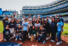 Los Yankees de Nueva York premian a estudiantes modelo