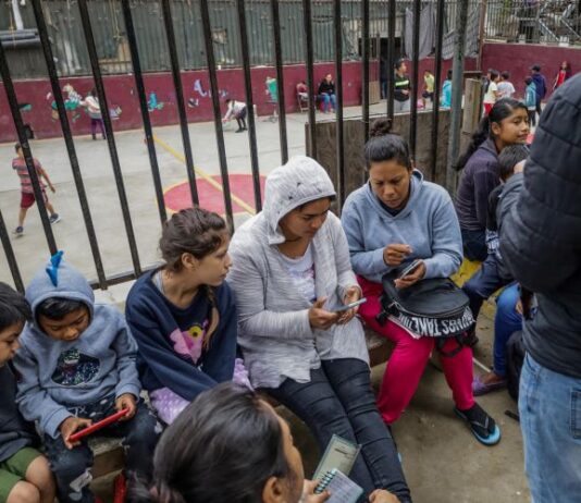 Inmigrantes mexicanos denuncian amplia red de “esclavos modernos” en Canadá