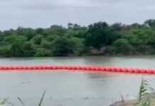 El Gobierno federal de EEUU demanda a Texas por su negativa a retirar la barrera del río Bravo