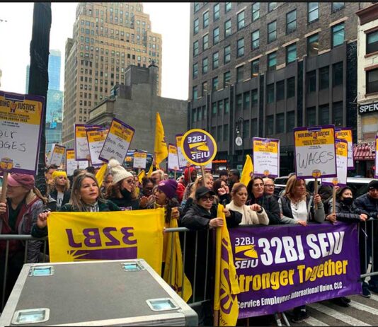 Conserjes y personal de mantenimiento de Nueva York piden un convenio digno
