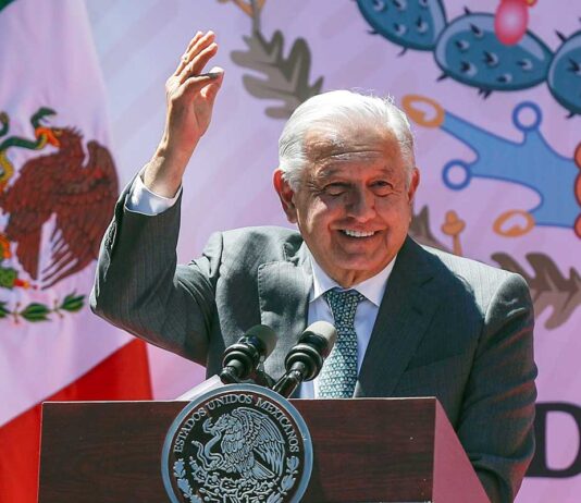 AMLO cree que si Trump vuelve dejará el plan del muro fronterizo