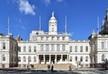 Reunión pública inicial de la Comisión de Revisión de Estatutos
