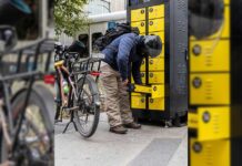 NYC DOT amplía el acceso de propietarios e inquilinos para cargar baterías de bicicletas