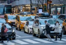 Peaje para entrar a Manhattan recauda $100 millones