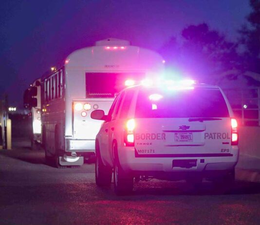 Liberan a madre y 3 hijos detenidos por ICE