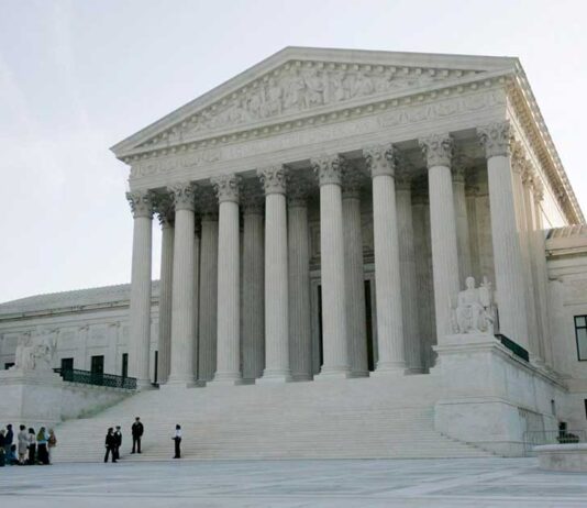 Supremo permite deportar venezolanos de manera sumaria