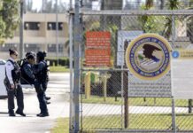 Miami aprueba acuerdo para que la policía coopere con ICE