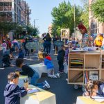 Niños de la escuela participan en actividades con Street Lab en la Escuela Pública 059 de Tecnología, Open Street. Crédito Street Lab