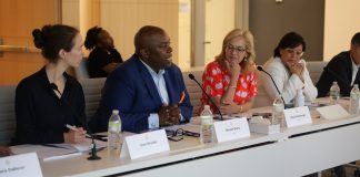 Integrantes del comité del CRC que fueron encargados de analizar la carta de la ciudad y hacer sus propuestas para las boletas electorales para el 4 de noviembre. Foto NYC CRC