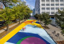 La Plaza de la Calle 29 exhibe uno de los murales de asfalto más grandes de la ciudad de Nueva York. Foto NYC DOT