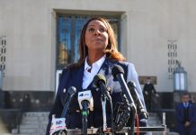 Fiscal Letitia James advierte a consumidores y exige transparencia a empresas. La ley pronto entrará en vigor
