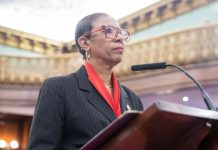 Adrienne Eadie Adams, presidenta del Concejo Municipal de la ciudad de Nueva York.