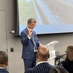 El comisionado Ydanis Rodriiguez, durante la presentación del estado sobre el NYC DOT, sus cuatro años de trayectoria en la agencia y sus logros. Foto: NYH