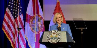 La alcaldesa electa de Miami, Eileen Higgins, habla durante el acto de juramento en la Universidad de Miami-Dade College, en Miami, Florida (EE.UU.). Imagen de archivo. EFE