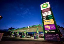 BP duplica ganancias mientras suben precios de gasolina en EE. UU.