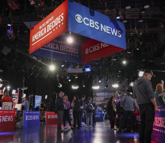 Periodistas hispanos expresan preocupación por pérdida de talento en CBS