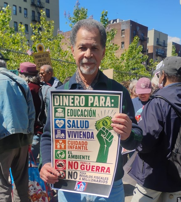 Luis M Rodríguez, activista comunitario en Washington Heights. Foto Hansel Mera