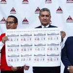 ONPE realiza prueba de color e impresión de cédulas para segunda vuelta. Foto Agencia Andina Editora Peru.