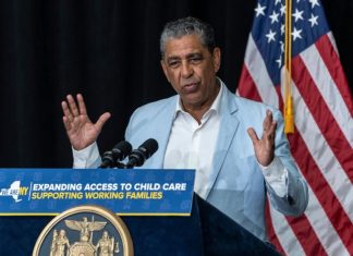 AFL-CIO respalda a Adriano Espaillat