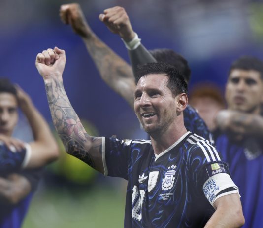 Argentina venció 2-1 a Inglaterra