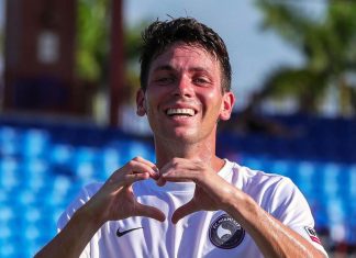 ICE detiene a un futbolista argentino El ICE detiene a un futbolista argentino